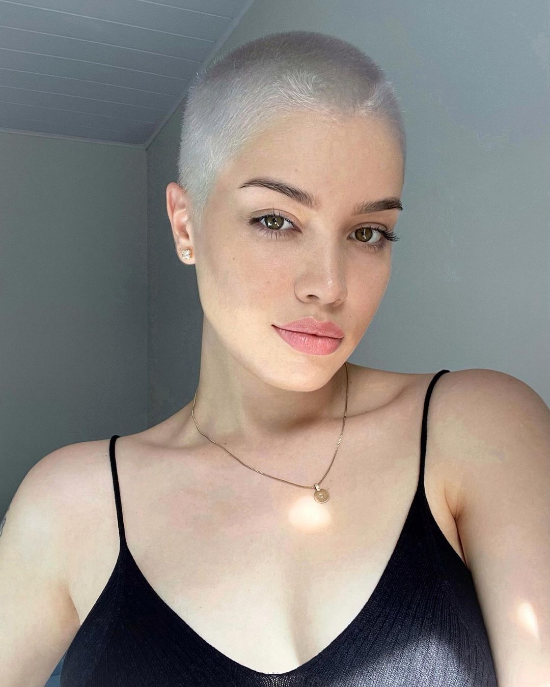 Estilizando Seu Buzz Cut: Versatilidade Sem Limites - inspiração 1