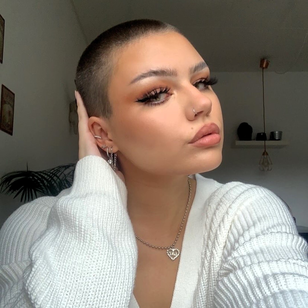 Estilizando Seu Buzz Cut: Versatilidade Sem Limites - inspiração 2