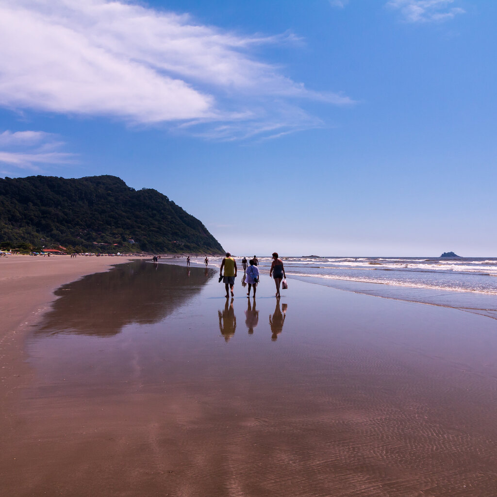 Praia do Pernambuco: Um Refúgio Sofisticado entre Duas Belas Orlas em Guarujá - inspiração 1
