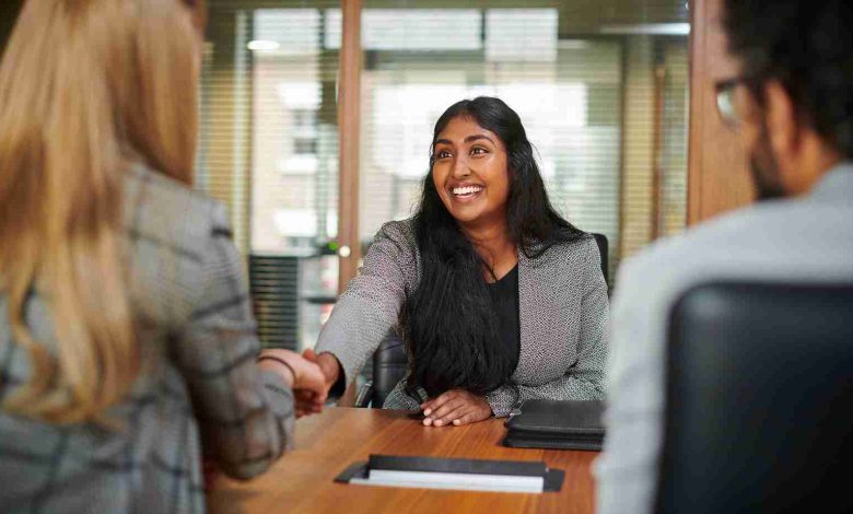 Candidatura Online e Plataformas: Como Ser Visto em Meio a Tantos Currículos - inspiração 1