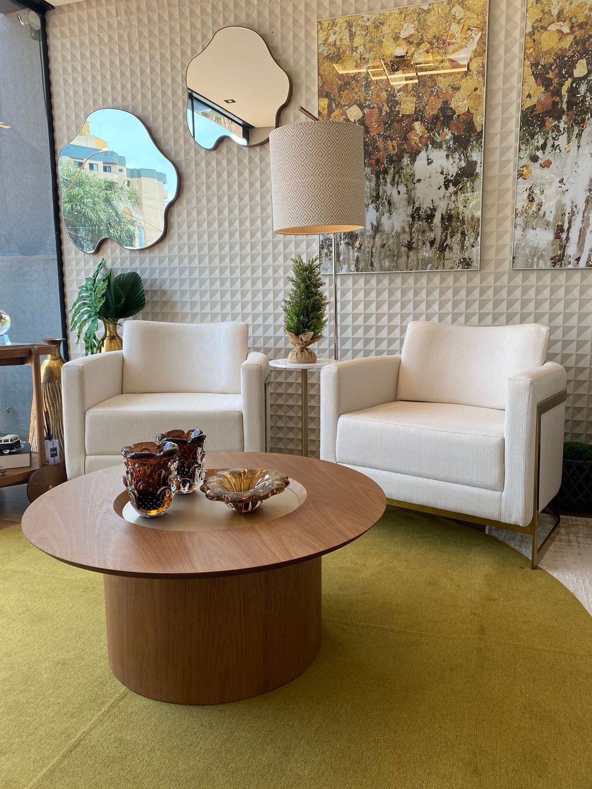 A Magia dos Espelhos Grandes: Ilusão de Espaço Instantânea - inspiração 1