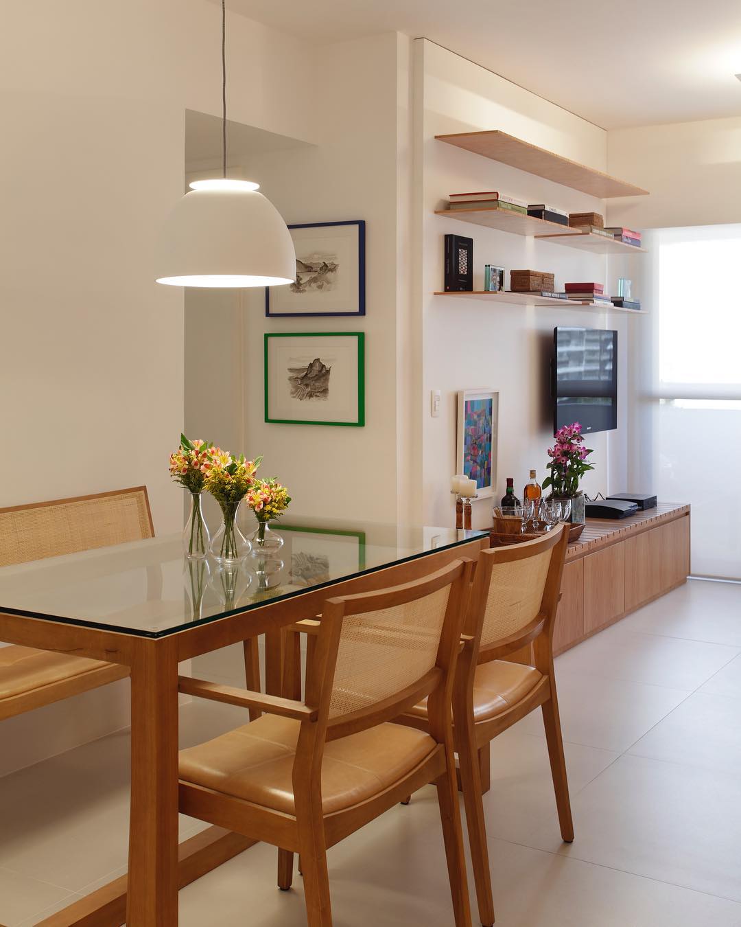 Glamour Contemporâneo: Brilho e Detalhes Metálicos - inspiração 1