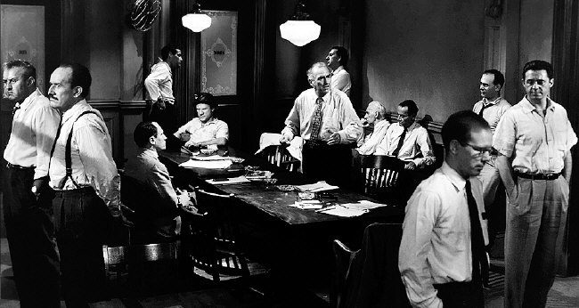 A Paranoia de 'O Cubo': Labirintos Metálicos e a Fuga Impossível - inspiração 2