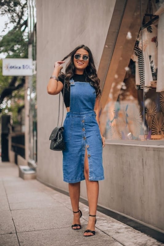 Acessórios Certos para Elevar Seu Look com Salopete - inspiração 2