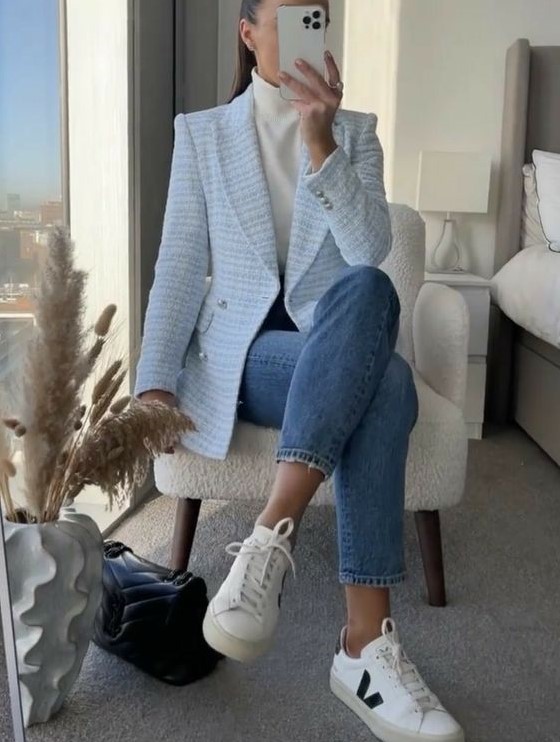 Acessórios que Elevam o Look com Tênis Branco - inspiração 1