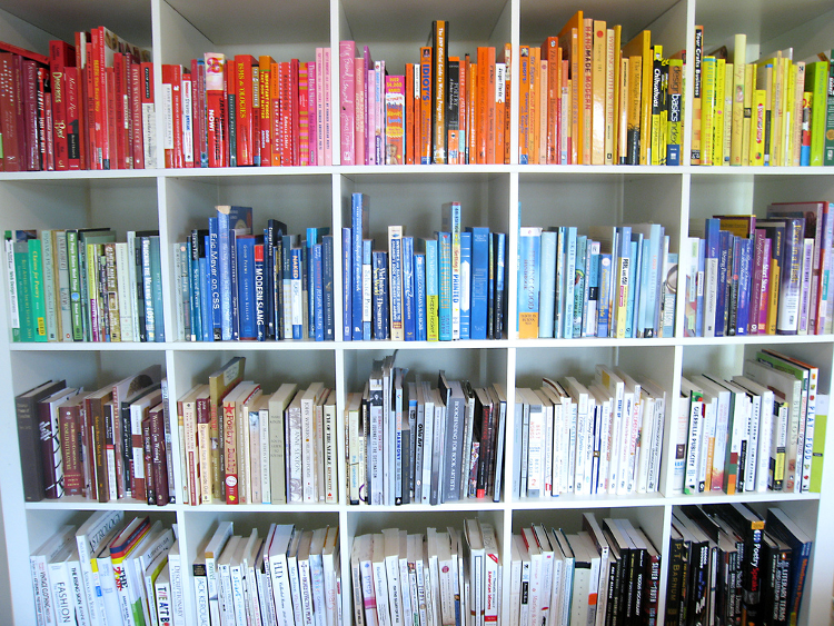 Paleta de Cores: Definindo o Tom da Sua Estante - inspiração 2