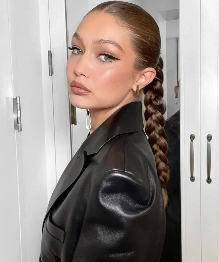 Coque Baixo Elegante: Sofisticação para Momentos Especiais - inspiração 1