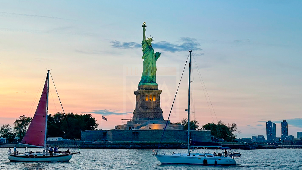 A Experiência do Ferry para a Estátua: Vista e Navegação - inspiração 2