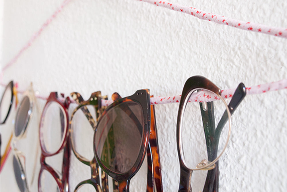 melhor organizador óculos acrílico ou madeira