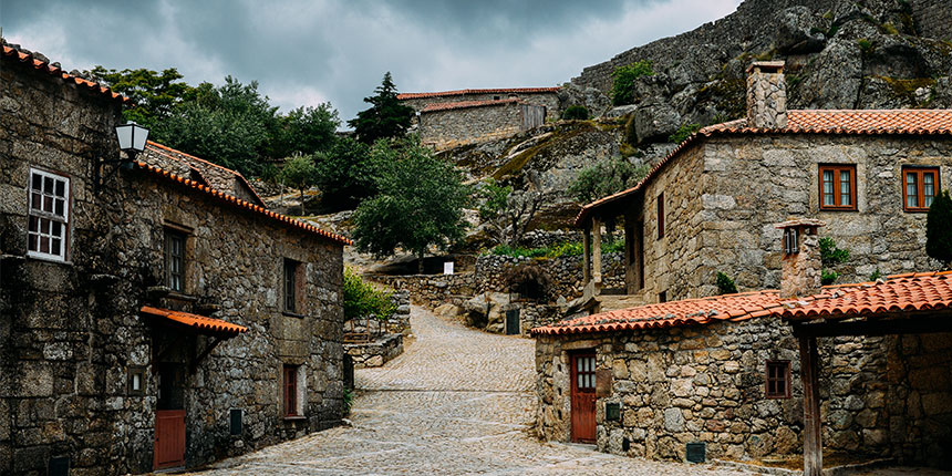 Guia Completo: Como Planejar sua Viagem Pelas Aldeias Medievais de Portugal