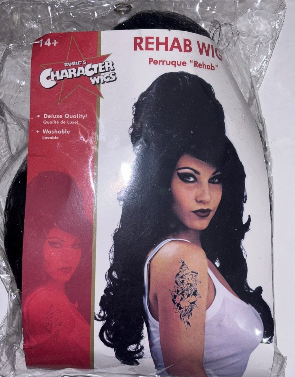 A história por trás do penteado 'beehive' de Amy Winehouse: uma piada que virou marca registrada