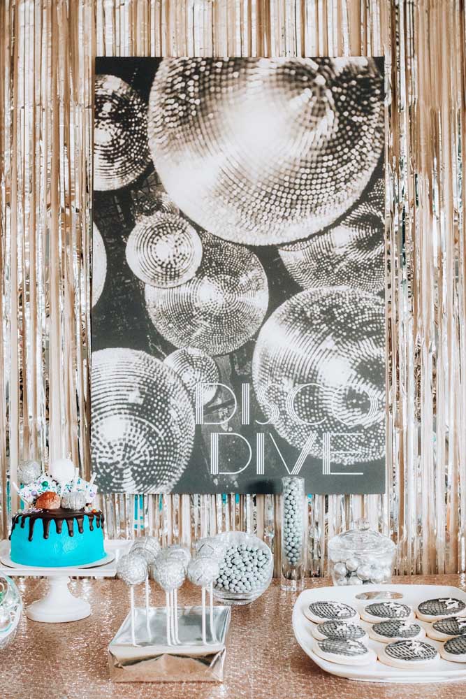 decoração festa anos 70