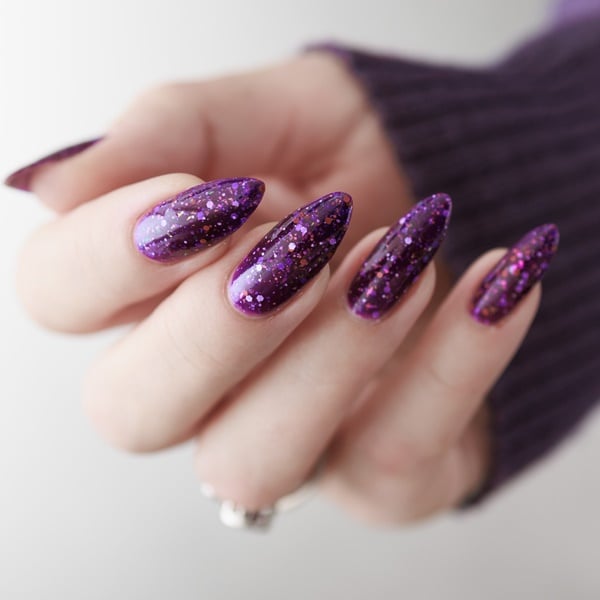 ideias unhas naturais com glitter fino