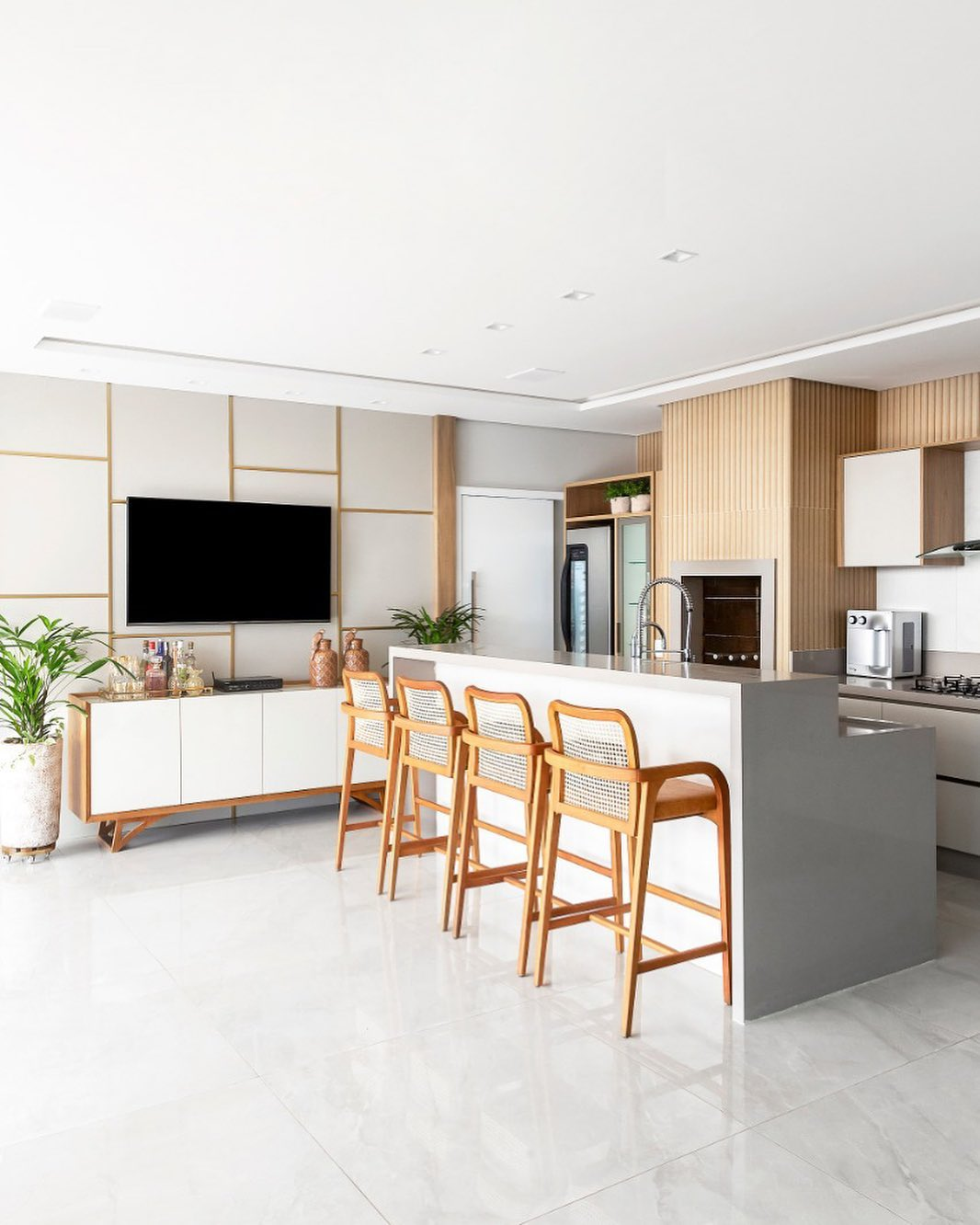 decoração área gourmet com tv