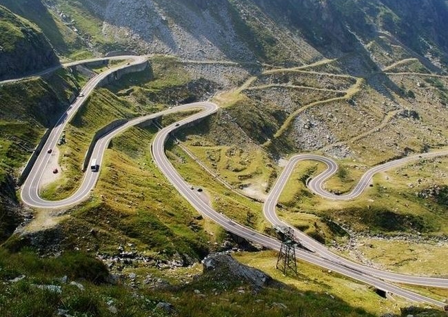 Guia de Segurança para Dirigir em Estradas Perigosas