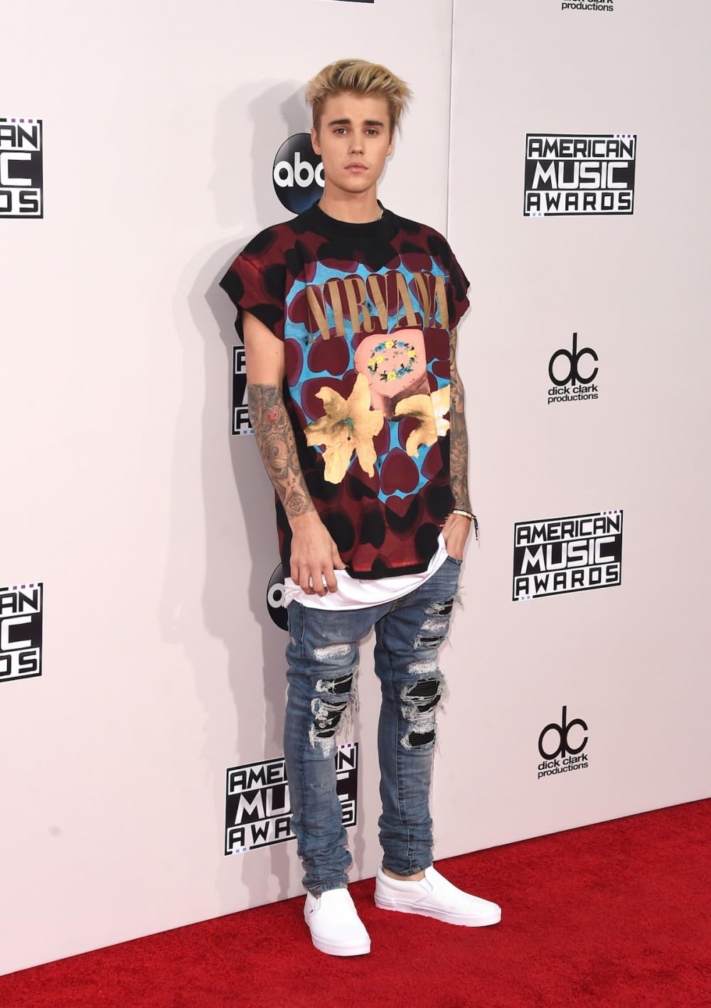 As Performances Mais Inesquecíveis do AMA 2015: De J.Lo a Justin Bieber