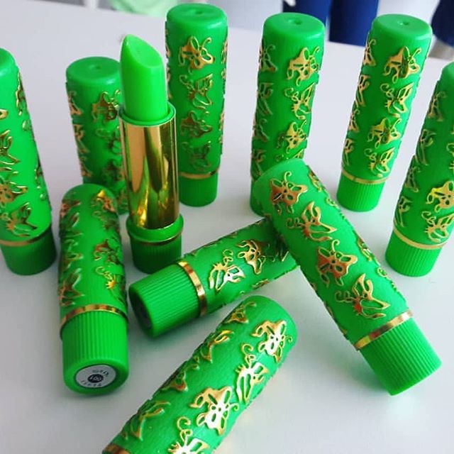 batom mágico resenha