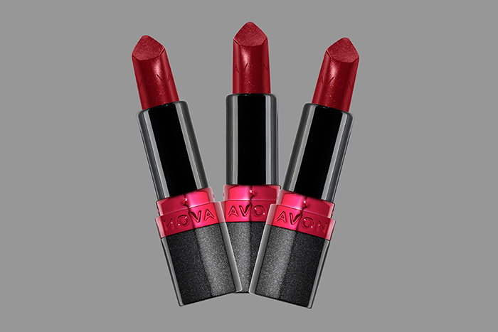 Cremoso e Brilhante nos Batons Avon