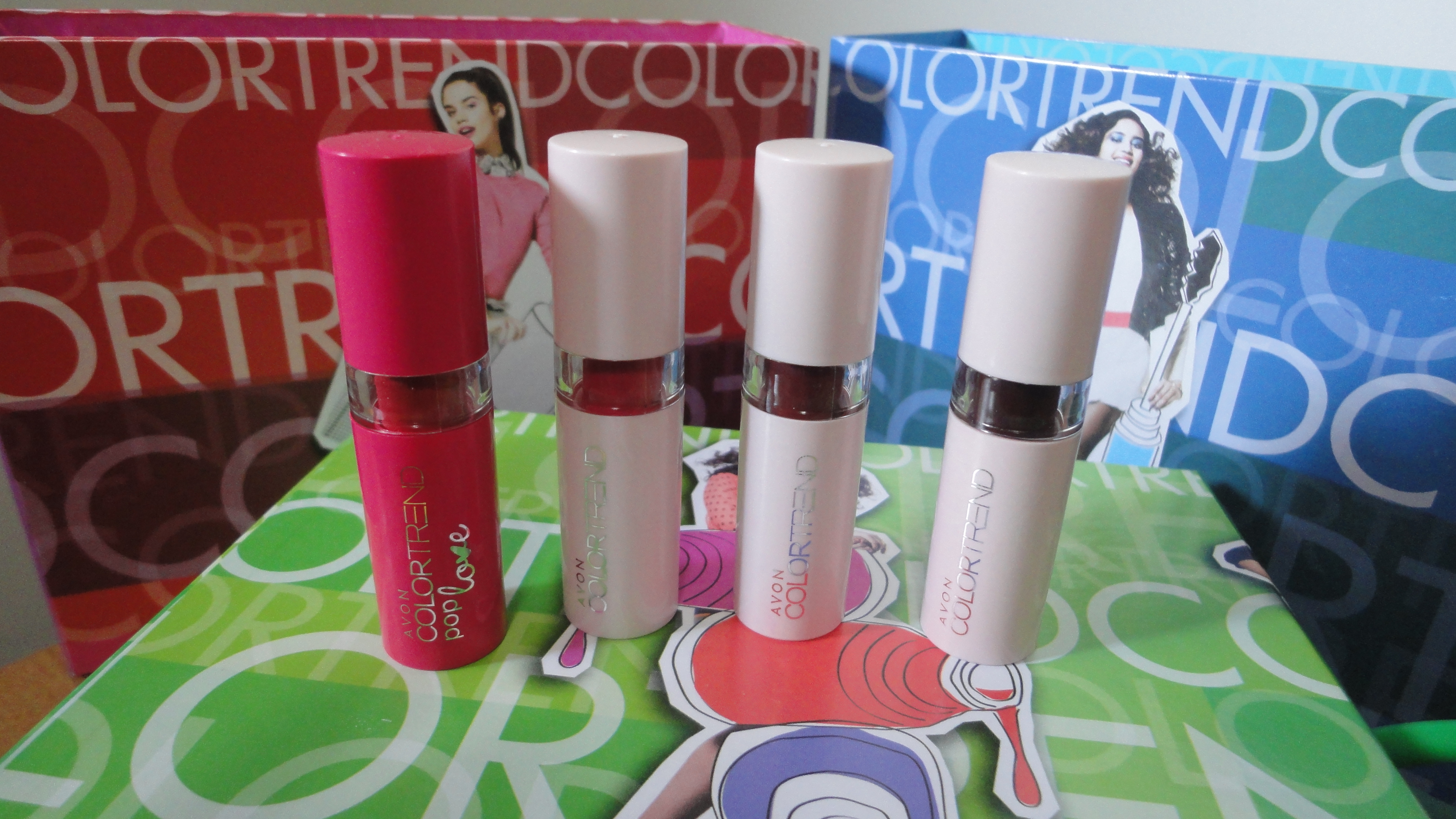 Batom Avon com FPS: Proteção e Cor para Seus Lábios