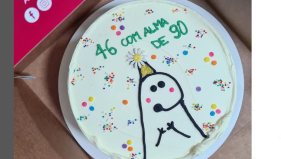bolo meme aniversário engraçado
