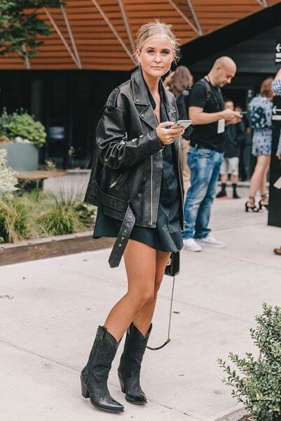 Bota western preta cano médio