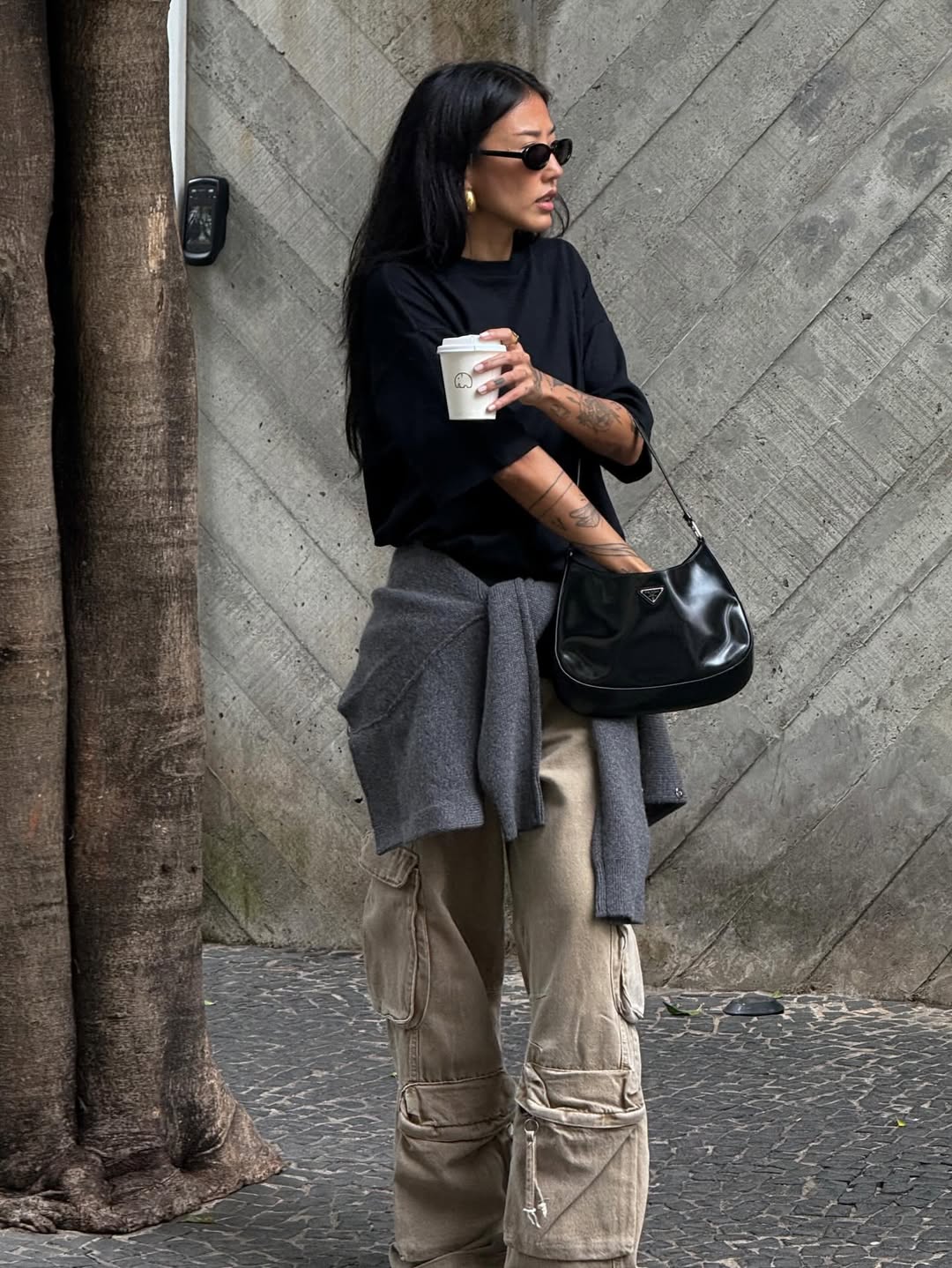 calça cargo feminina cinza