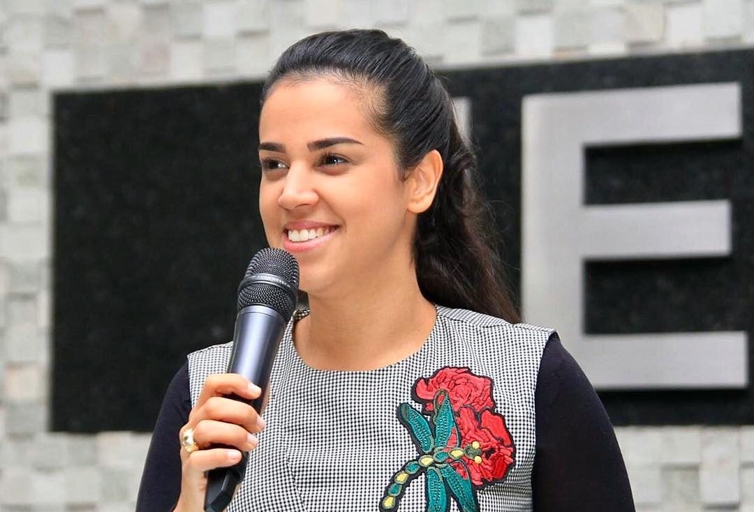 Camila Barros: Trajetória e Impacto de uma das Vozes Mais Influentes do Brasil