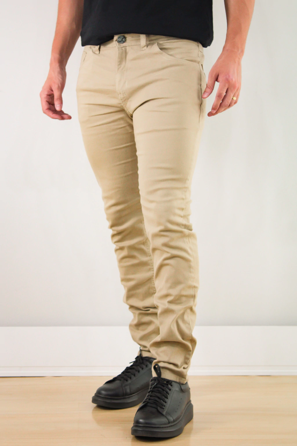 calça caqui feminina