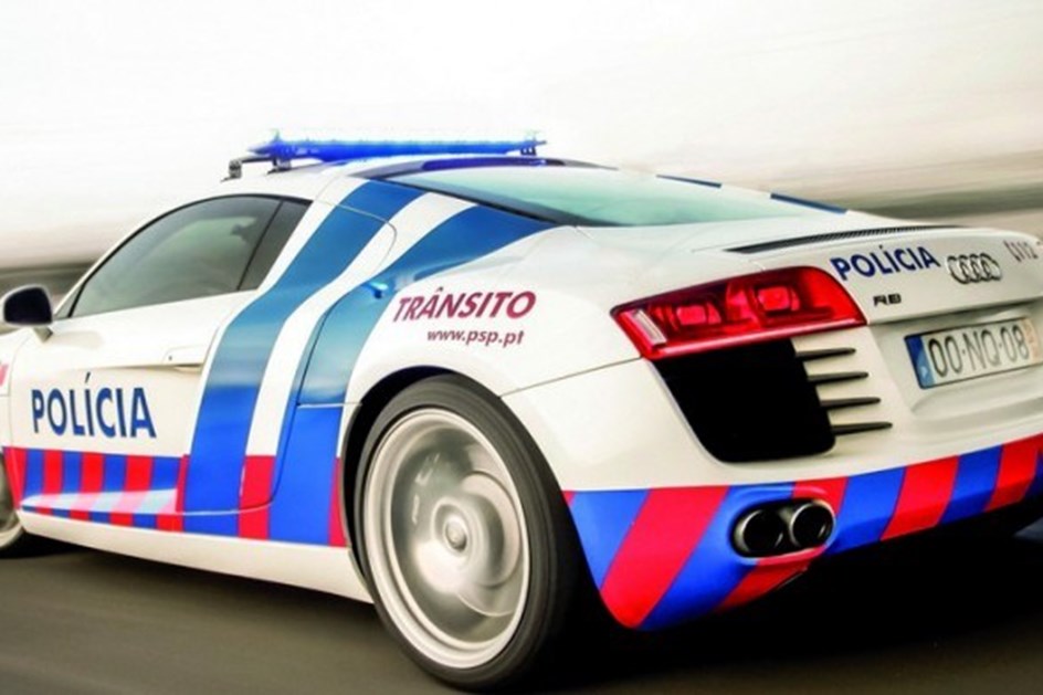Veículo de emergência policial