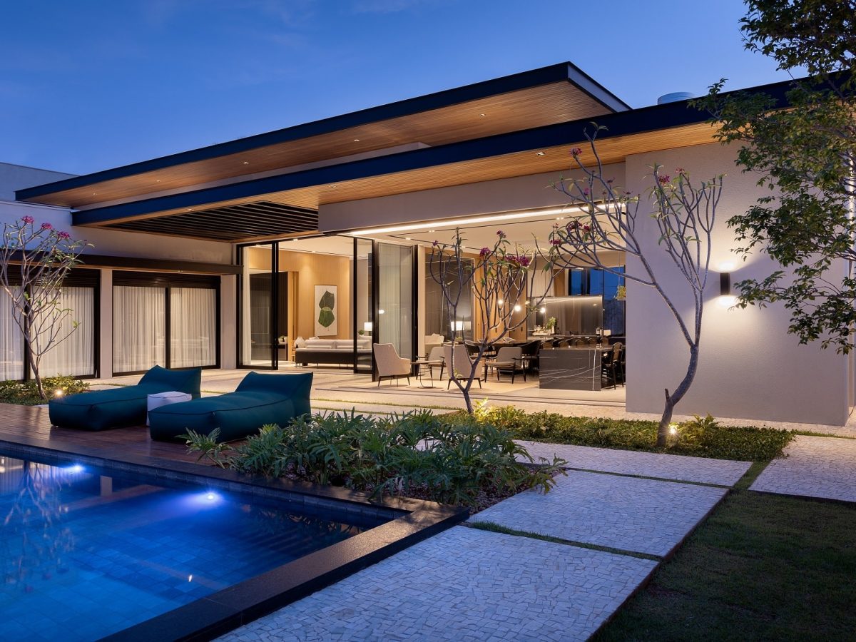 casas elegantes e simétricas