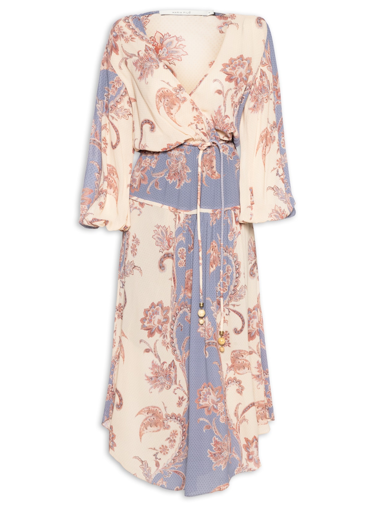 Tendências de Moda 2026: O Impacto da Cor Burgundy nas Coleções Cassis