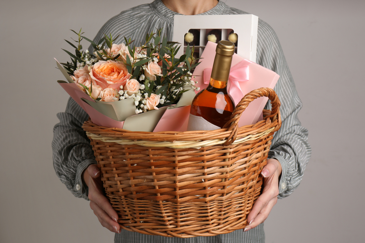quanto custa uma cesta de presente para amiga