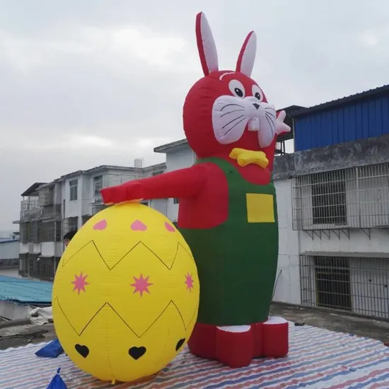 Tendências em esculturas de Páscoa para vitrines e shoppings