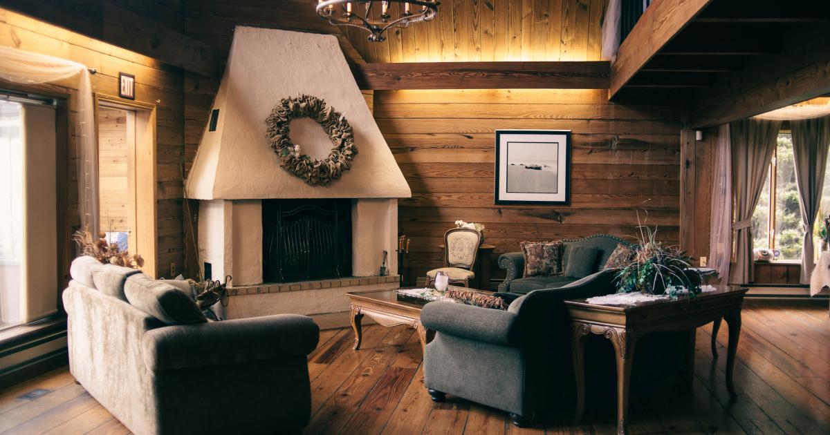 como decorar sala com lareira ecológica