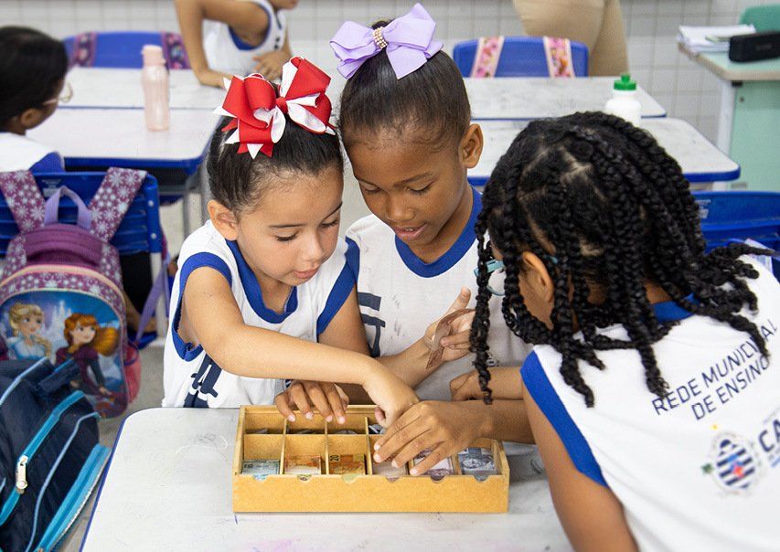 como ensinar educação financeira para crianças de forma lúdica