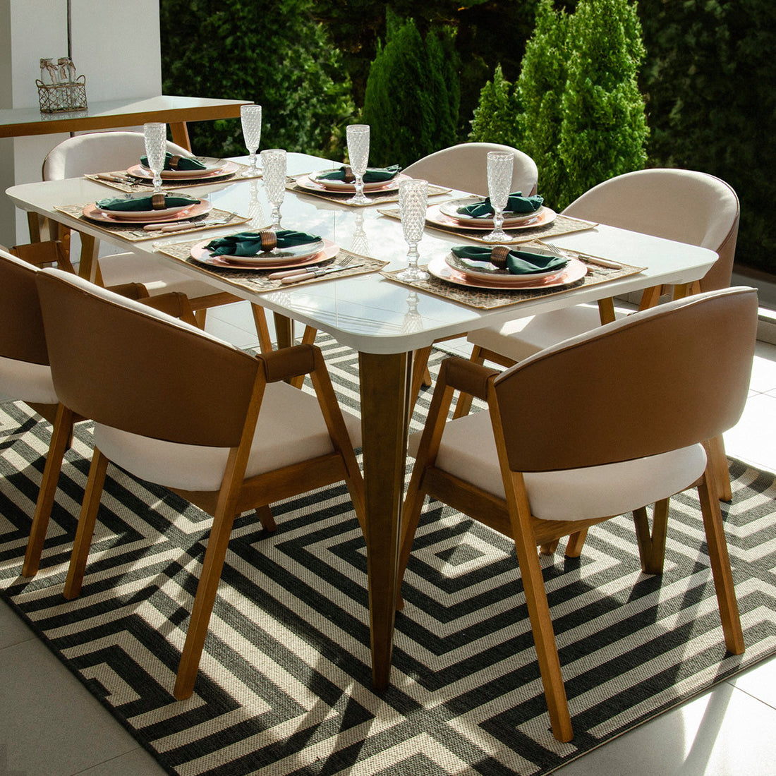 5 ideias de títulos:
1. Guia Completo: Como Escolher a Cadeira Estofada Perfeita para Sua Casa
2. Densidade da Espuma e Tecidos: Os Segredos para uma Cadeira Estofada Durável
3. Ergonomia e Design: Encontrando o Equilíbrio Ideal em Cadeiras Estofadas
4. Cadeira Estofada para Sala de Jantar vs. Home Office: Qual a Melhor Escolha?
5. Manutenção e Limpeza: Cuidados Essenciais com Diferentes Tecidos de Cadeiras Estofadas