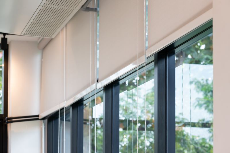 como fazer limpeza de cortina persiana rolo