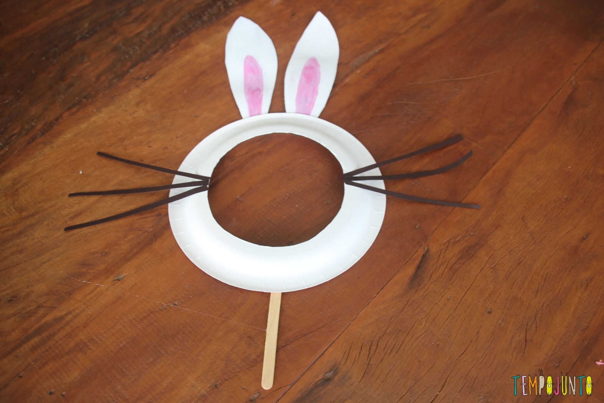 como fazer máscara de coelhinho