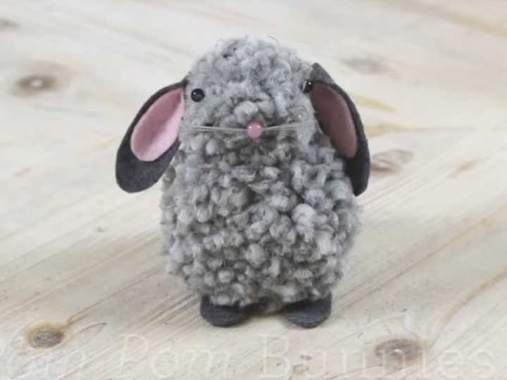 Como Fazer Orelhas de Feltro para Coelhinhos de Pompom: Passo a Passo Detalhado