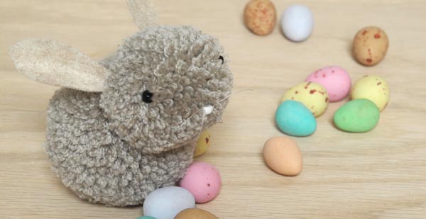 como fazer pompom de lã para coelho