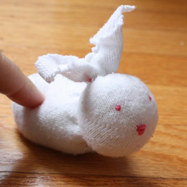 10 Ideias Criativas para Reciclar Meias Velhas Além do Coelho