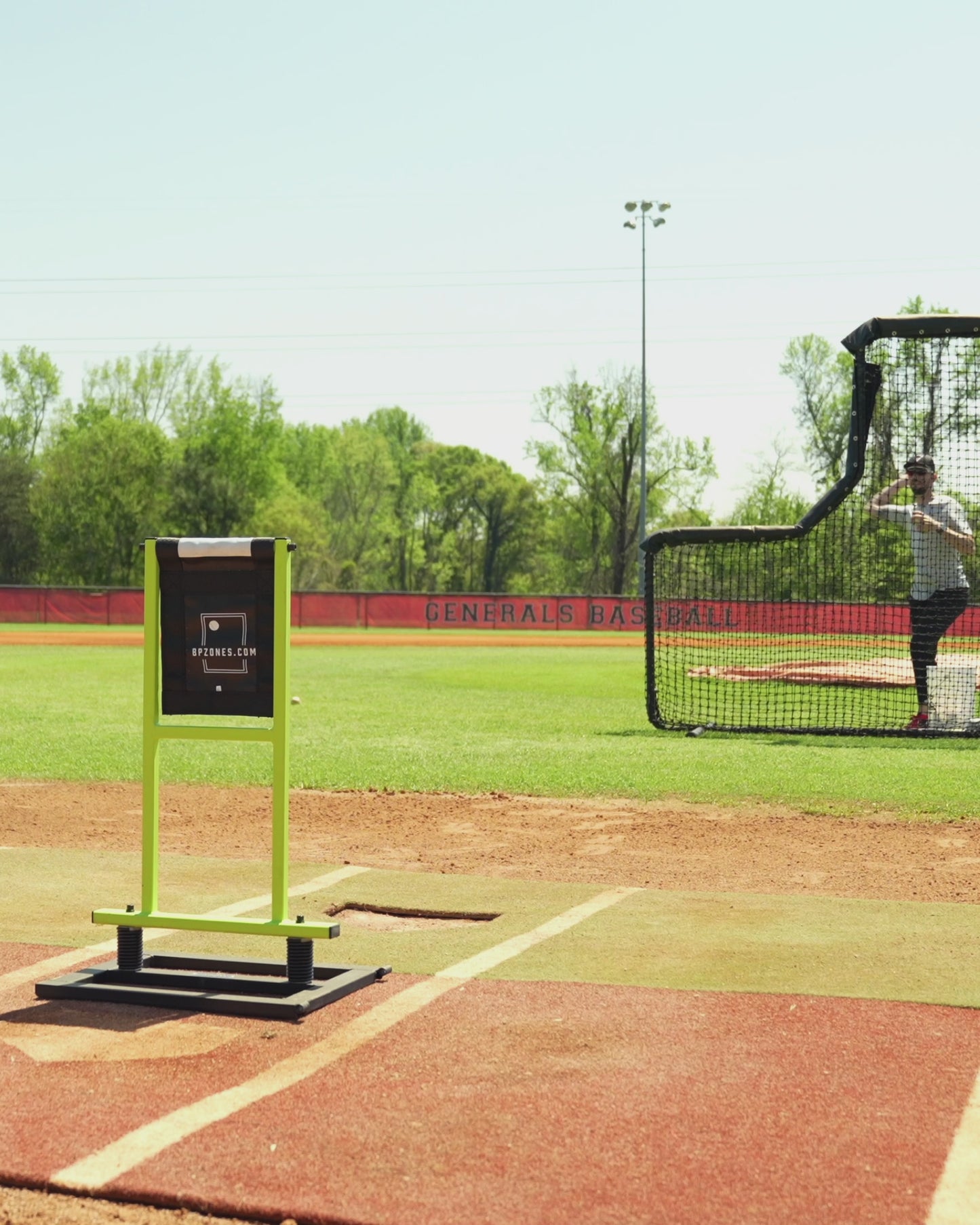 Home Plate e suas Dimensões: O Coração da Zona de Strike
