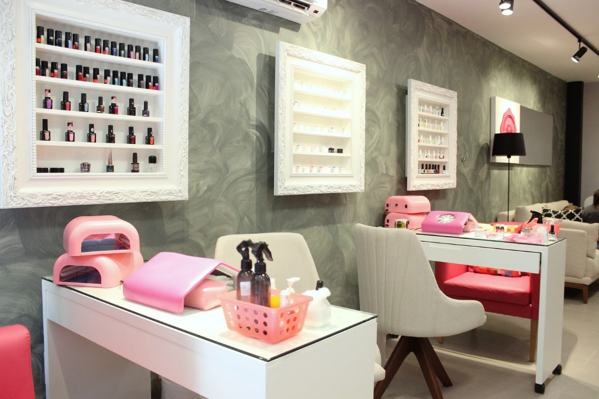 como montar uma esmalteria simples e bonita