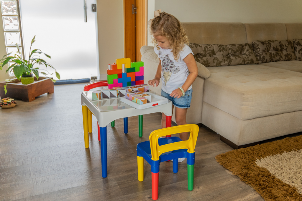 Guia Completo para Criar um Plano de Negócios para Sua Loja de Brinquedos Educativos