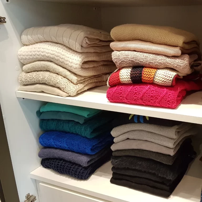 erros comuns ao organizar blusas de frio