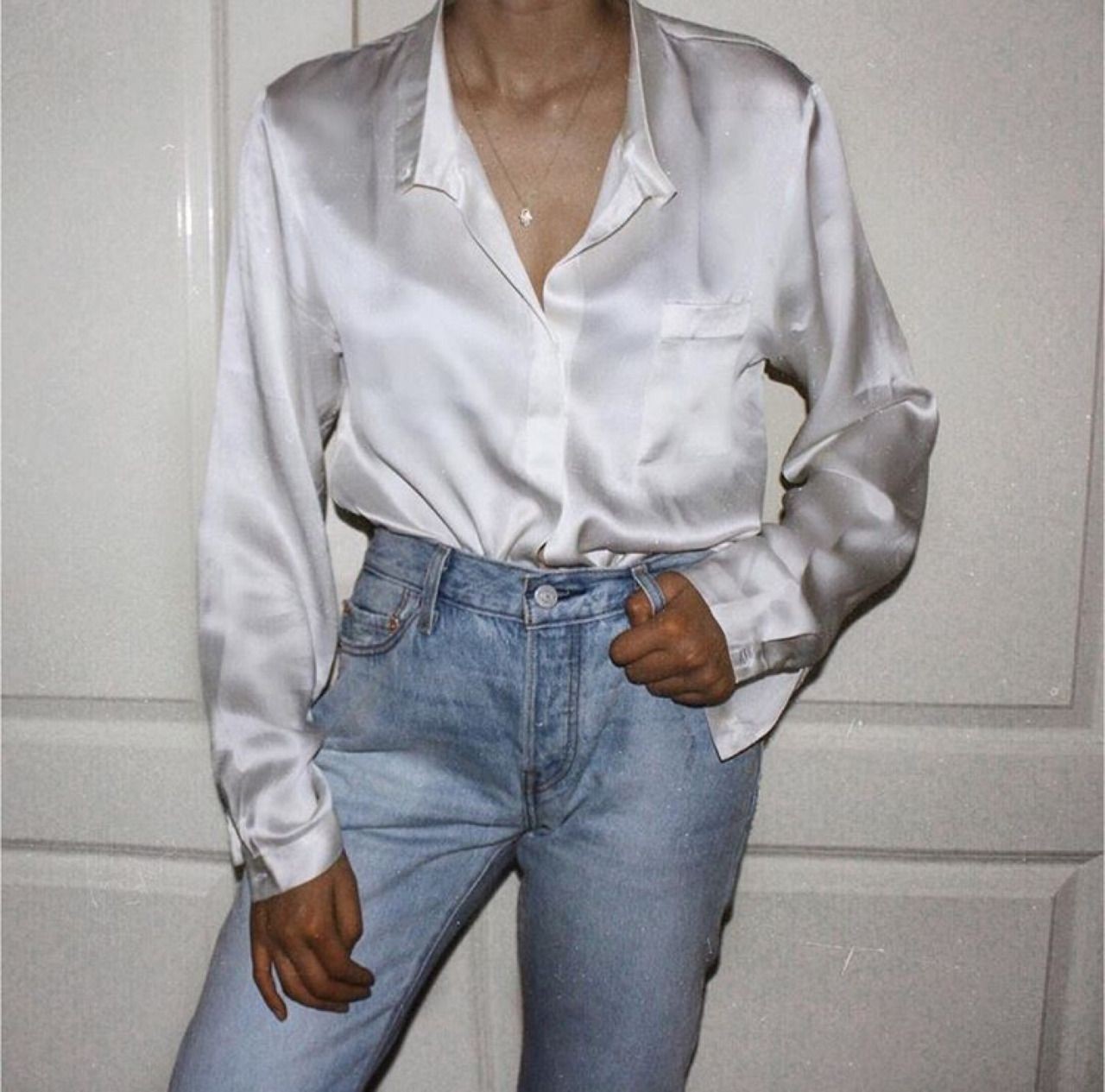 combinar blusa de seda