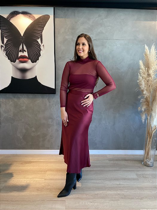 Como Escolher o Top Perfeito para Cada Tipo de Blusa Transparente