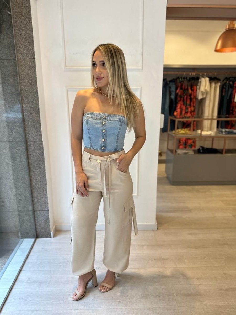 tomara que caia com calça jeans