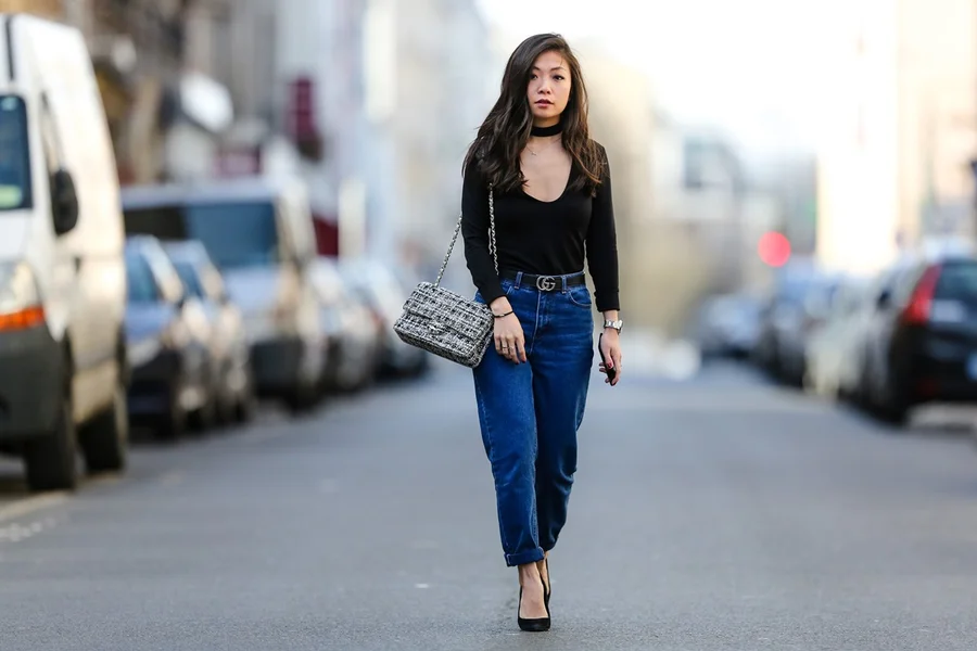 calça mom jeans para qual tipo de corpo