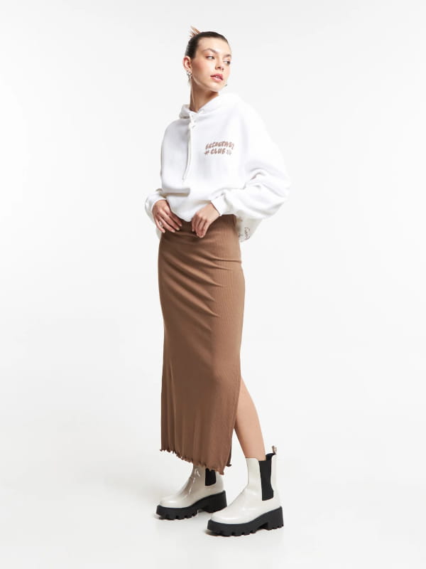 como usar coturno feminino com vestido ou saia